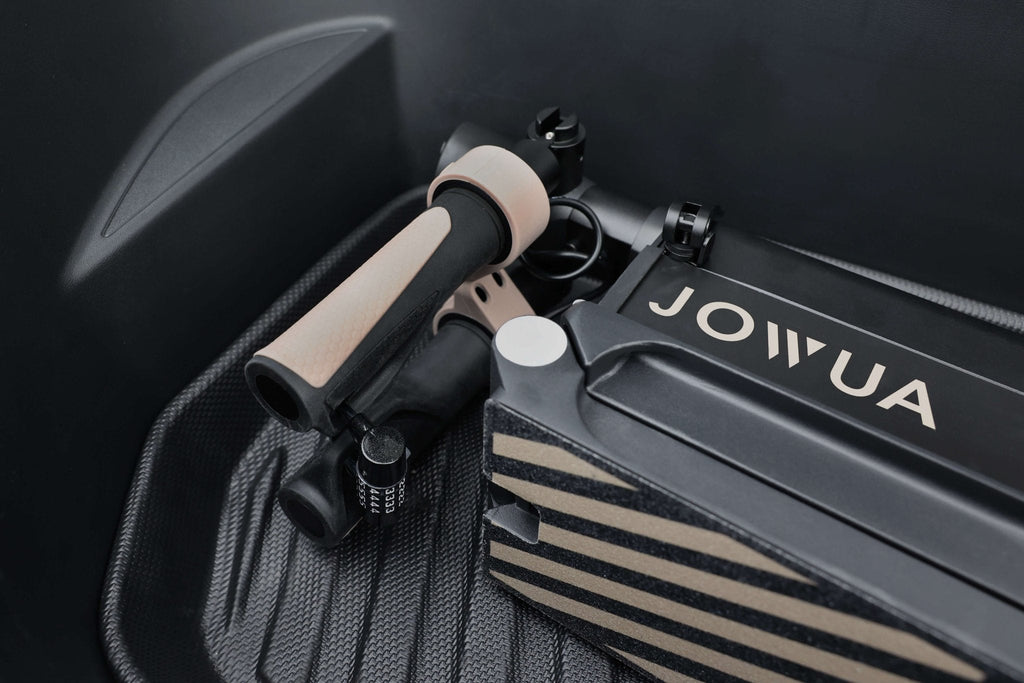 Opvouwbare elektrische step met groot bereik JOWUA voor Tesla S3XY