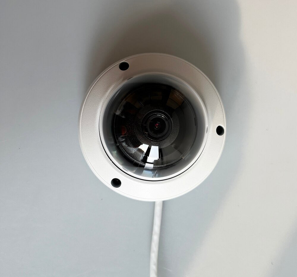 Hikvision AcuSense 4 MP beveiligingscamera met personen- en voertuigdetectie